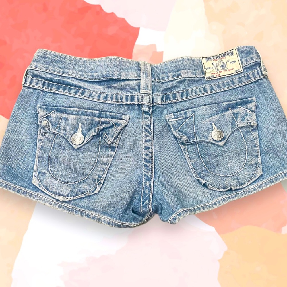 True Religion Mid-Rise Shorts Size 28